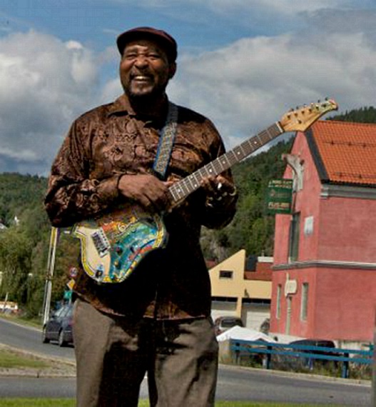 Rota do Blues apresenta Super Chikan Johnson